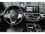 BMW 5-Serie 520i 184pk M-sport Schuifdak *BTW* Comfortstoelen Individual Sfeerverlichting NLauto 1e Eigenaar