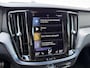 Volvo V60 2.0 T6 AWD Recharge R-Design | Bowers & Wilkins Audio | Schuif-/Kanteldak| Nappaleder | Stoelventilatie | 360 Camera | Lichtmetalen Velgen 19 inch | Keyless Entry | Elektrisch Verstelbare Voorstoelen | Elektrische Achterklep | Navigatie