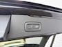 Volvo V60 2.0 T6 AWD Recharge R-Design | Bowers & Wilkins Audio | Schuif-/Kanteldak| Nappaleder | Stoelventilatie | 360 Camera | Lichtmetalen Velgen 19 inch | Keyless Entry | Elektrisch Verstelbare Voorstoelen | Elektrische Achterklep | Navigatie