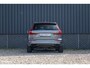 Volvo XC60 2.0 T5 R-Design | Adaptieve cruise | Zwenkbare trekhaak | Panoramadak | Blis |