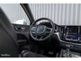 Volvo XC60 2.0 T5 R-Design | Adaptieve cruise | Zwenkbare trekhaak | Panoramadak | Blis |