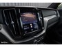 Volvo XC60 2.0 T5 R-Design | Adaptieve cruise | Zwenkbare trekhaak | Panoramadak | Blis |