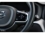 Volvo XC60 2.0 T5 R-Design | Adaptieve cruise | Zwenkbare trekhaak | Panoramadak | Blis |