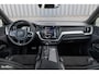 Volvo XC60 2.0 T5 R-Design | Adaptieve cruise | Zwenkbare trekhaak | Panoramadak | Blis |