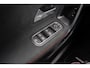 Mercedes-Benz CLA 180 AMG Line | Apple Carpaly | Android Auto | Navigatie | Achteruitrijcamera | Parkeersensoren | Sportstoelen | Keyless Entry