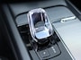 Volvo XC60 2.0 T8 Plug-in hybrid AWD Ultra Black Edition Automaat / Luchtvering / Bowers & Wilkins audio / Gelaagde zijruiten / 360* camera / Massage voorstoelen / Trekhaak / Privacy Glass