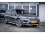 BMW X1 xDrive25e High Executive Org.NL|Pano-dak|Leder|Trekhaak|Camera|HuD|19''