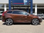 Volvo XC60 2.0 T5 FWD R-Design / Automaat / Open-Panodak / 245 PK / Half-Leder Half-Alcantara / Cruise-Control / Stoelverwarming / Climate-Control / Armsteun V+A / Radio-Bluetooth / Navi / 18'' LMV / ENZ.
