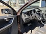 Volvo XC60 2.0 T5 FWD R-Design / Automaat / Open-Panodak / 245 PK / Half-Leder Half-Alcantara / Cruise-Control / Stoelverwarming / Climate-Control / Armsteun V+A / Radio-Bluetooth / Navi / 18'' LMV / ENZ.