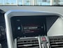 Volvo XC60 2.0 T5 FWD R-Design / Automaat / Open-Panodak / 245 PK / Half-Leder Half-Alcantara / Cruise-Control / Stoelverwarming / Climate-Control / Armsteun V+A / Radio-Bluetooth / Navi / 18'' LMV / ENZ.