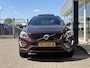 Volvo XC60 2.0 T5 FWD R-Design / Automaat / Open-Panodak / 245 PK / Half-Leder Half-Alcantara / Cruise-Control / Stoelverwarming / Climate-Control / Armsteun V+A / Radio-Bluetooth / Navi / 18'' LMV / ENZ.
