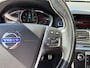 Volvo XC60 2.0 T5 FWD R-Design / Automaat / Open-Panodak / 245 PK / Half-Leder Half-Alcantara / Cruise-Control / Stoelverwarming / Climate-Control / Armsteun V+A / Radio-Bluetooth / Navi / 18'' LMV / ENZ.