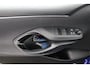 Toyota Yaris 1.5 Hybrid Executive Origineel Nederlands | LED koplampen | Dodehoek detectie | Voorstoelen verwarmd |
