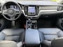 Volvo V60 2.0 T6 Plug-in hybrid AWD Essential Bright | Leder | Adaptieve cruise | BLIS | Stoelverwarming voor en achter | Stuurverwarming | Trekhaak |