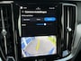 Volvo V60 2.0 T6 Plug-in hybrid AWD Essential Bright | Leder | Adaptieve cruise | BLIS | Stoelverwarming voor en achter | Stuurverwarming | Trekhaak |