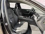 Volvo V60 2.0 T6 Plug-in hybrid AWD Essential Bright | Leder | Adaptieve cruise | BLIS | Stoelverwarming voor en achter | Stuurverwarming | Trekhaak |