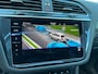 Volkswagen Tiguan 1.4 TSI 3x R-Line Business+ Pano | IQ-Lights | 360camera | Trekhaak | Head up | Sfeer! Vol opties