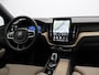 Volvo XC60 T6 350PK Plug-in hybrid AWD Plus Dark / Panoramisch Dak / Head-Up / 360gr Camera / Stuur+Stoel+Achterbank Verwarming / 20" / Elekt. Verstelbare Stoelen /  Alarm / Extra Getint Glas /
