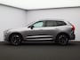 Volvo XC60 T6 350PK Plug-in hybrid AWD Plus Dark / Panoramisch Dak / Head-Up / 360gr Camera / Stuur+Stoel+Achterbank Verwarming / 20" / Elekt. Verstelbare Stoelen /  Alarm / Extra Getint Glas /