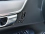 Volvo V90 2.0 B4 190pk Automaat Inscription | Panoramadak | Zwart leder | Massage | Pilot Assist | Trekhaak