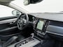Volvo V90 2.0 B4 190pk Automaat Inscription | Panoramadak | Zwart leder | Massage | Pilot Assist | Trekhaak