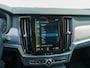 Volvo V90 2.0 B4 190pk Automaat Inscription | Panoramadak | Zwart leder | Massage | Pilot Assist | Trekhaak