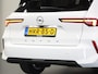 Opel Astra Sports Tourer 1.2 110PK Business Edition | 1ste eigenaar | Navigatie | Climate Control | Adaptieve Cruise Control | Achteruitrijcamera | Parkeersensoren | Stoel/Stuurverwarmd | Keyless | AppleCarplay/AndroidAuto | Isofix | Privacy Glass |