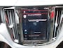 Volvo XC60 2.0 T8 Twin Engine AWD Momentum | 407 PK | TREKHAAK | 2.100  KG TREKGEWICHT | LEDER | PANORAMADAK |