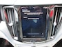 Volvo XC60 2.0 T8 Twin Engine AWD Momentum | 407 PK | TREKHAAK | 2.100  KG TREKGEWICHT | LEDER | PANORAMADAK |