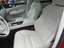 Volvo XC60 2.0 T8 Twin Engine AWD Momentum | 407 PK | TREKHAAK | 2.100  KG TREKGEWICHT | LEDER | PANORAMADAK |
