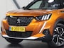 Peugeot 2008 130pk GT | 1ste eigenaar | AppleCarPlay/AndroidAuto | Schuifkanteldak | Stuur/VoorruitVerwarming | Camera | Keyless | AUTOMAAT | Adaptive Cruise Control | Sfeerverlichting | Isofix | Privacy Glass | Two-Tone |