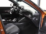 Peugeot 2008 130pk GT | 1ste eigenaar | AppleCarPlay/AndroidAuto | Schuifkanteldak | Stuur/VoorruitVerwarming | Camera | Keyless | AUTOMAAT | Adaptive Cruise Control | Sfeerverlichting | Isofix | Privacy Glass | Two-Tone |
