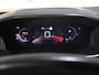 Peugeot 2008 130pk GT | 1ste eigenaar | AppleCarPlay/AndroidAuto | Schuifkanteldak | Stuur/VoorruitVerwarming | Camera | Keyless | AUTOMAAT | Adaptive Cruise Control | Sfeerverlichting | Isofix | Privacy Glass | Two-Tone |