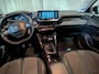 Peugeot 208 1.2 PureTech Allure Pack Airco | AppleCarplay / Android Auto | Camera | Cruise Control | DAB | LED | LMV 16" | Navi | Trekhaak |