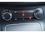 Mercedes-Benz B-klasse 180 Business Solution AMG Aut/Navi/Camera/Park.sensoren