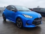 Toyota Yaris 1.5 Hybrid 130 Launch Edition Toyota Yaris Hybrid 130 Launch Edition vol luxe! Dodehoek detectie, stoel- & stuurverwarming, navigatie, Apple CarPlay/Android Auto, automaat!