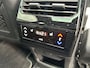 Peugeot e-5008 GT Avantage 73 kWh | 2 stoelen op derde rij | Achterbank in delen neerklapbaar | Achterbank verwarmd