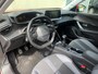 Peugeot 2008 1.2 PureTech Blue Lease Allure Airco | All-season Banden | Camera | Cruise Control | DAB | LED | LMV 17" | Navi | PDC V&A |