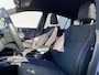 Toyota RAV4 2.5 Hybrid Black Edition Parkeersensoren v&a, achteruitrij camera, elektr. achterklep, keyless, adaptieve cruise control, automaat!