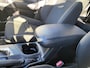 Toyota RAV4 2.5 Hybrid Black Edition Parkeersensoren v&a, achteruitrij camera, elektr. achterklep, keyless, adaptieve cruise control, automaat!