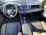 Toyota RAV4 2.5 Hybrid Black Edition Parkeersensoren v&a, achteruitrij camera, elektr. achterklep, keyless, adaptieve cruise control, automaat!