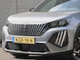 Peugeot 2008 Hybrid 145 Allure | Navigatie | Camera Voor & Achter | Adaptieve Cruise Control | 17"LMV | Dodehoekdetectie | CarPlay / AndroidAuto