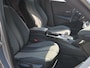 Peugeot 2008 Hybrid 145 Allure | Navigatie | Camera Voor & Achter | Adaptieve Cruise Control | 17"LMV | Dodehoekdetectie | CarPlay / AndroidAuto