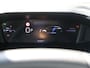 Peugeot 2008 Hybrid 145 Allure | Navigatie | Camera Voor & Achter | Adaptieve Cruise Control | 17"LMV | Dodehoekdetectie | CarPlay / AndroidAuto