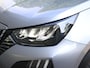 Peugeot 2008 Hybrid 145 Allure | Navigatie | Camera Voor & Achter | Adaptieve Cruise Control | 17"LMV | Dodehoekdetectie | CarPlay / AndroidAuto