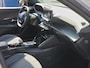 Peugeot 2008 Hybrid 145 Allure | Navigatie | Camera Voor & Achter | Adaptieve Cruise Control | 17"LMV | Dodehoekdetectie | CarPlay / AndroidAuto