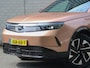 Opel Grandland Electric Business Edition 73 kWh | AGR stoelen | Trekhaak | Stoelverwarming | Navigatie