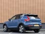 Volvo XC40 Recharge Plus 70 kWh | Achteruitrijcamera | Lederen Bekleding | Stoel-Stuurverwarming | Apple Carplay | ACC | Keyless | Parkeersensoren |