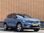 Volvo XC40 Recharge Plus 70 kWh | Achteruitrijcamera | Lederen Bekleding | Stoel-Stuurverwarming | Apple Carplay | ACC | Keyless | Parkeersensoren |