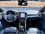 Volvo XC40 Recharge Plus 70 kWh | Achteruitrijcamera | Lederen Bekleding | Stoel-Stuurverwarming | Apple Carplay | ACC | Keyless | Parkeersensoren |